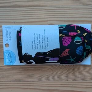 Trend Studio Tumbler Carrier with Colorful Design